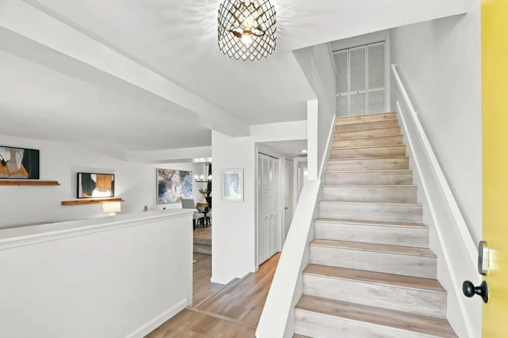 213 Ortega Avenue Mountain View, CA 94040