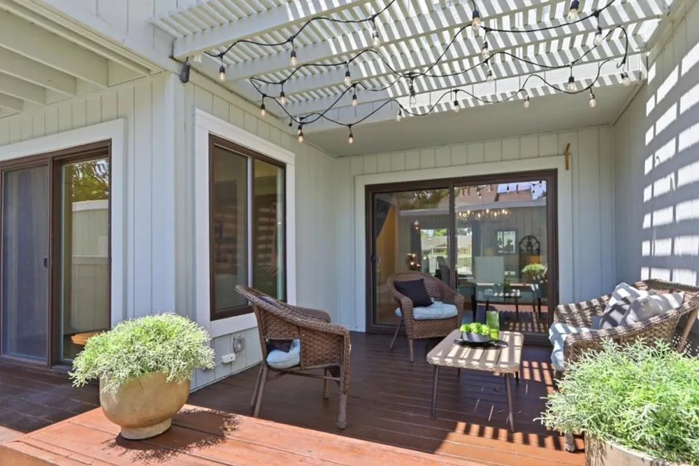 213 Ortega Avenue Mountain View, CA 94040