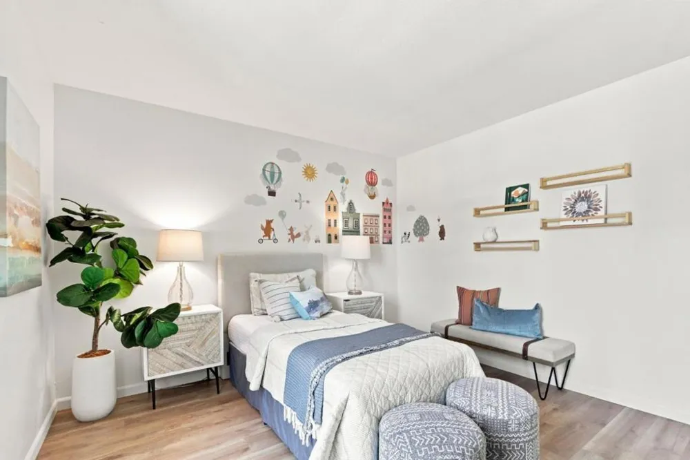 213 Ortega Avenue Mountain View, CA 94040