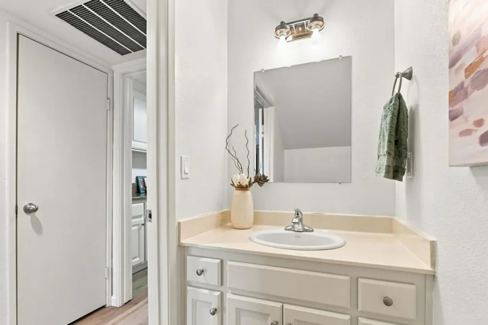 213 Ortega Avenue Mountain View, CA 94040