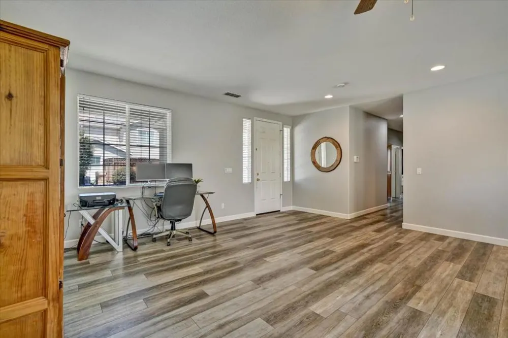 28252 S Lindly Lane Tracy, CA 95304