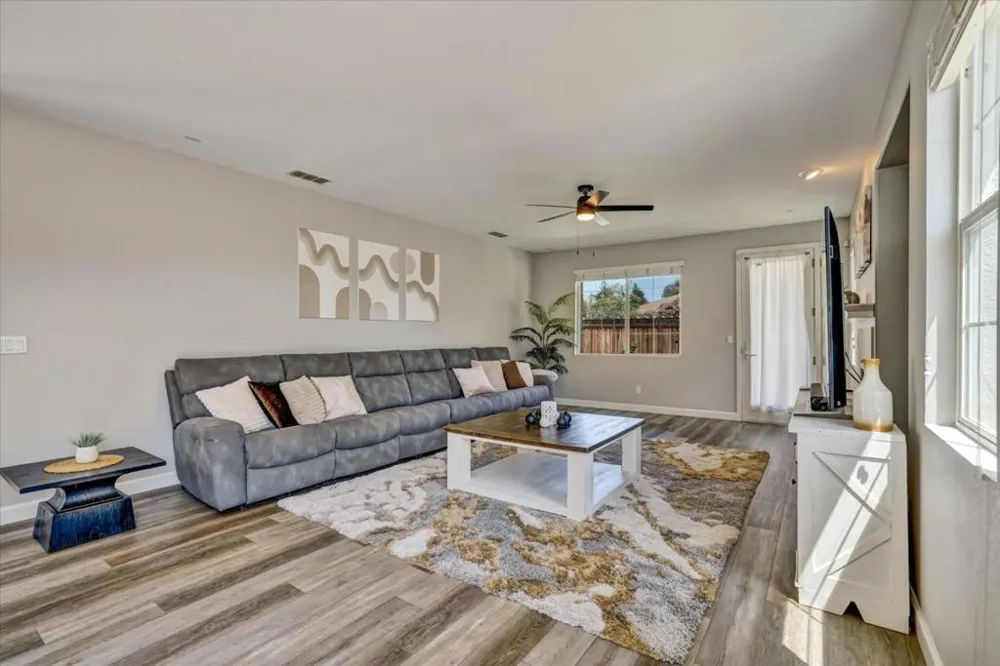 28252 S Lindly Lane Tracy, CA 95304