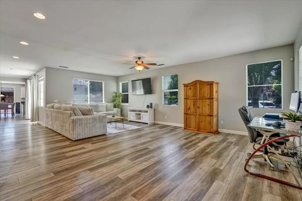 28252 S Lindly Lane Tracy, CA 95304