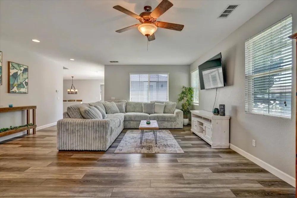 28252 S Lindly Lane Tracy, CA 95304