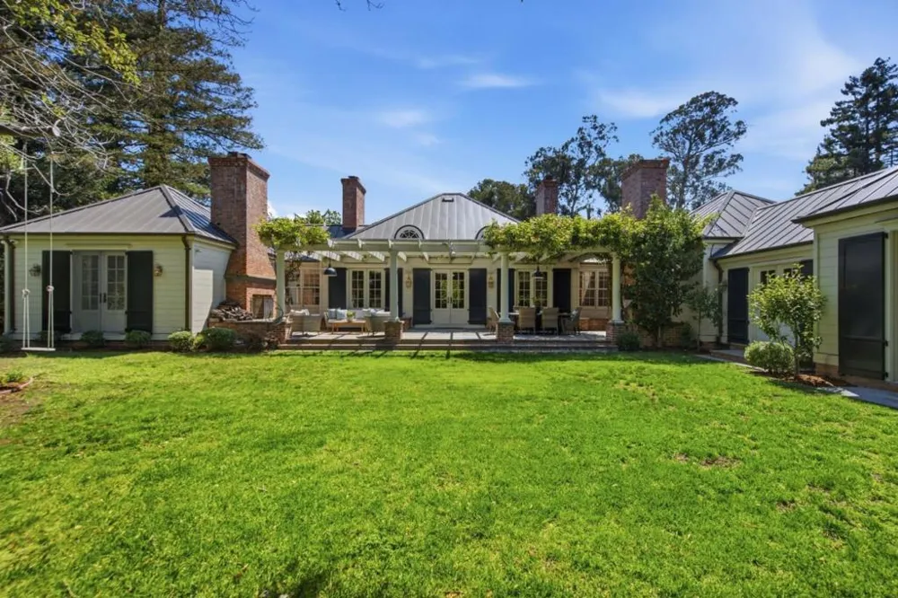 901 Hillsborough Boulevard Hillsborough, CA 94010