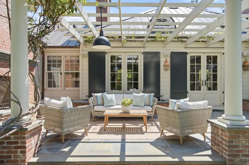 901 Hillsborough Boulevard Hillsborough, CA 94010