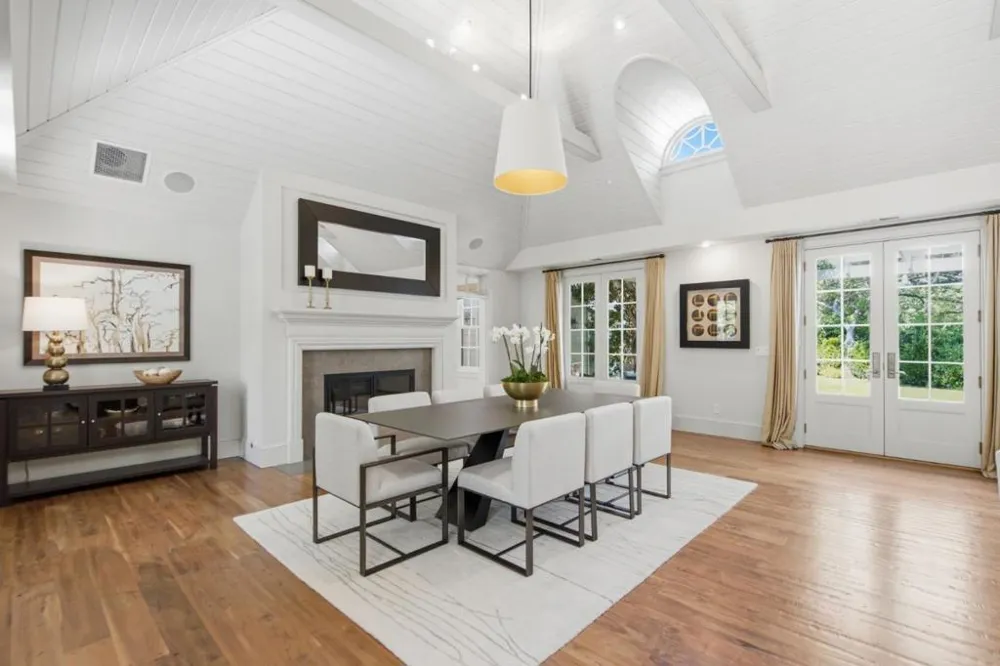 901 Hillsborough Boulevard Hillsborough, CA 94010