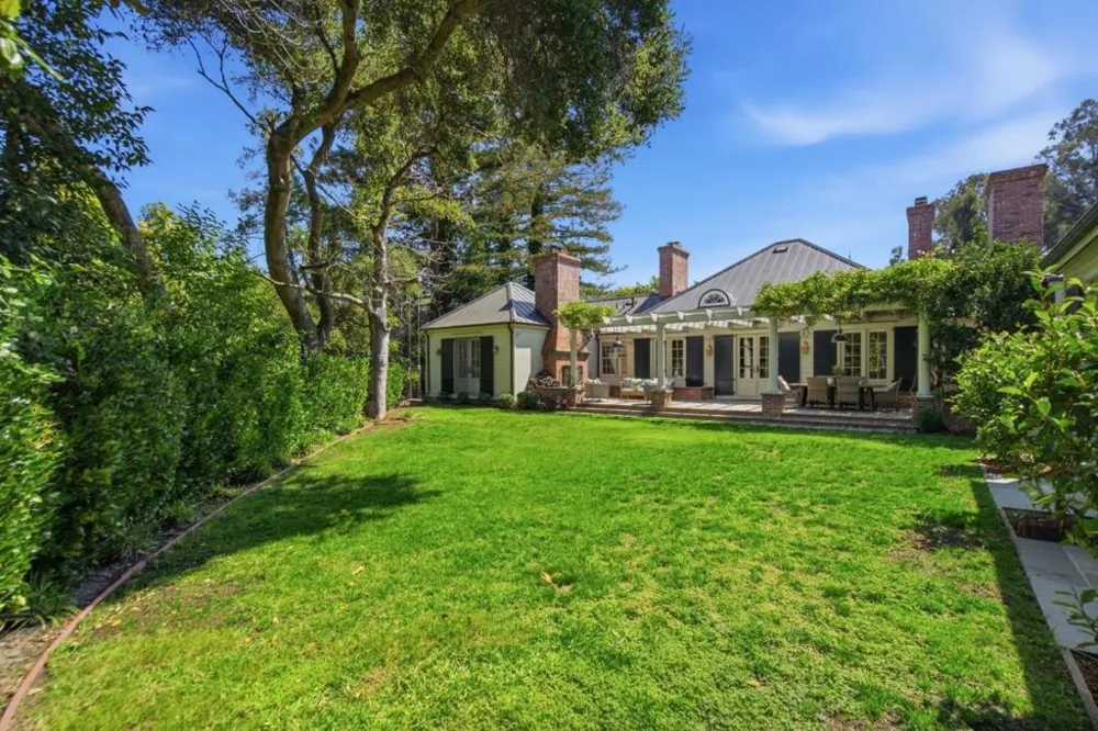 901 Hillsborough Boulevard Hillsborough, CA 94010