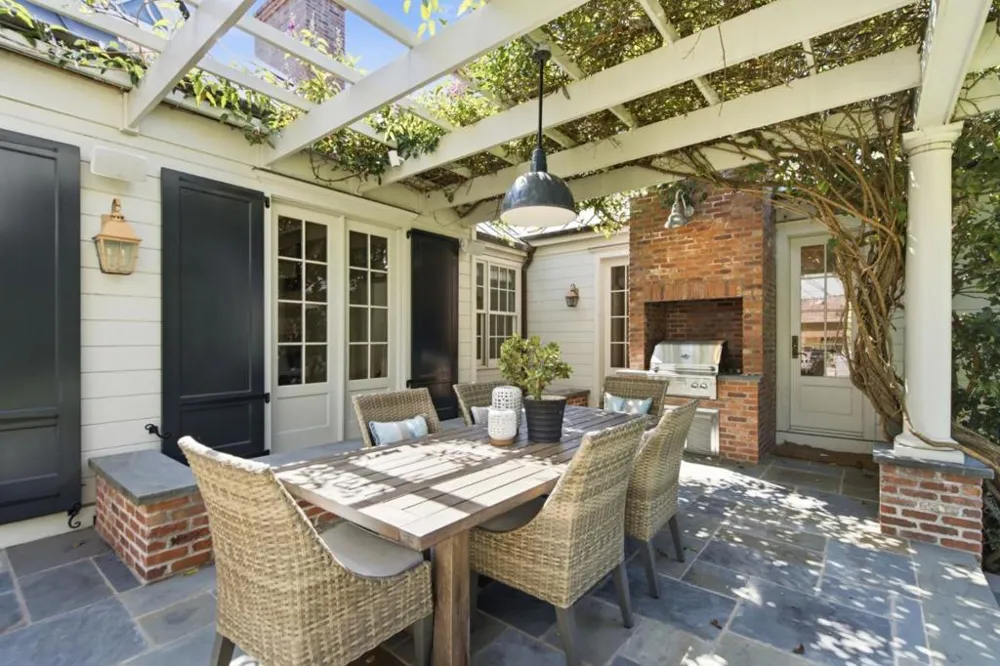 901 Hillsborough Boulevard Hillsborough, CA 94010