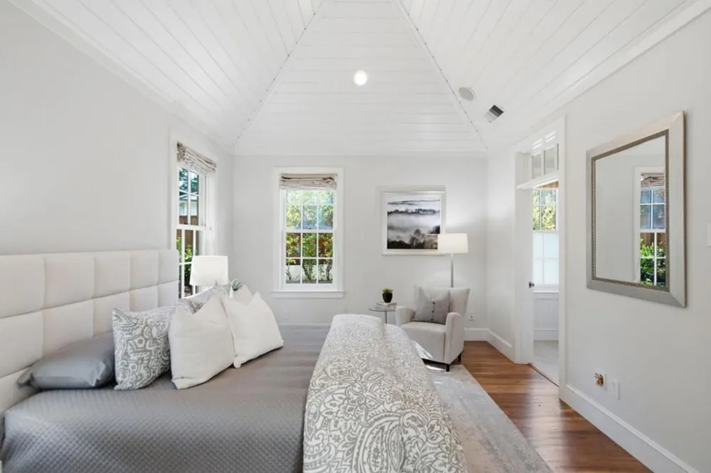 901 Hillsborough Boulevard Hillsborough, CA 94010