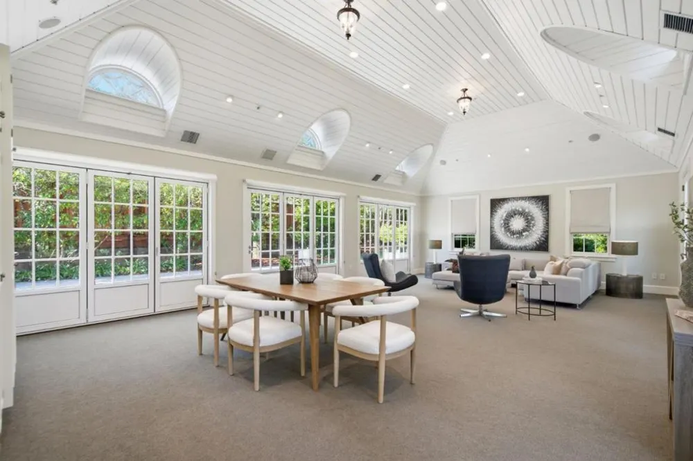 901 Hillsborough Boulevard Hillsborough, CA 94010