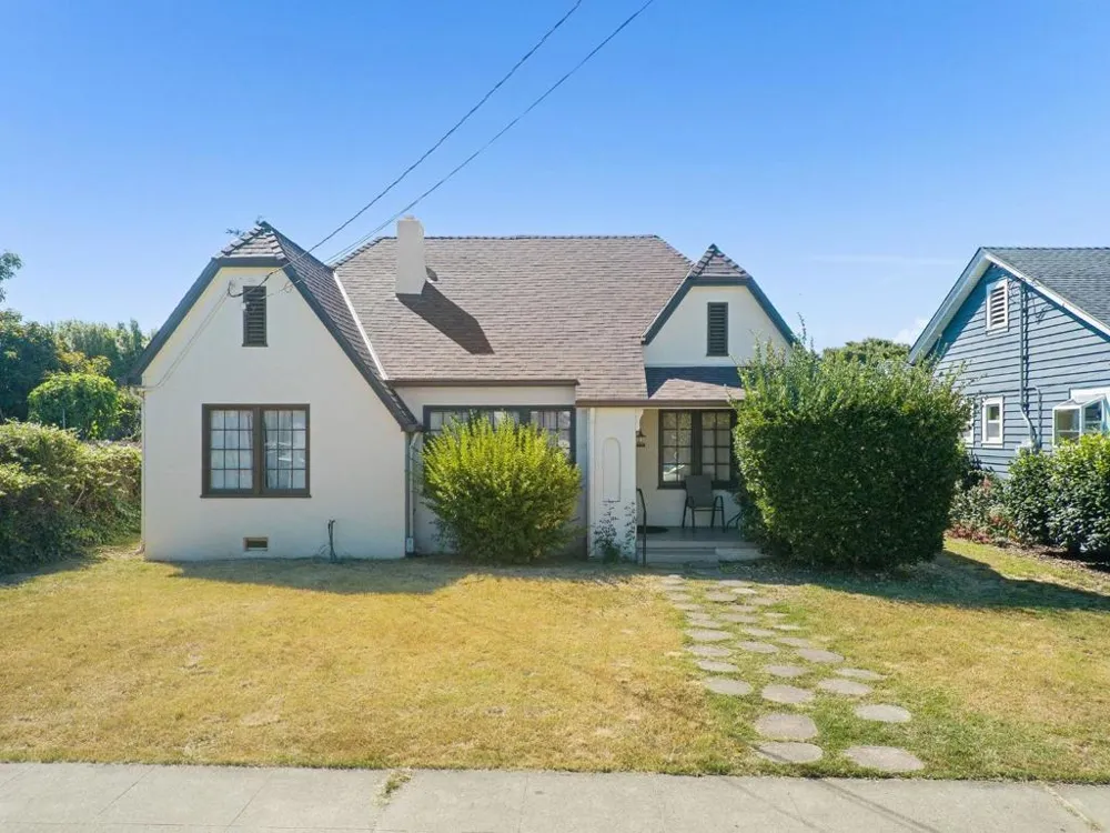 638 Orchard Street Watsonville, CA 95076