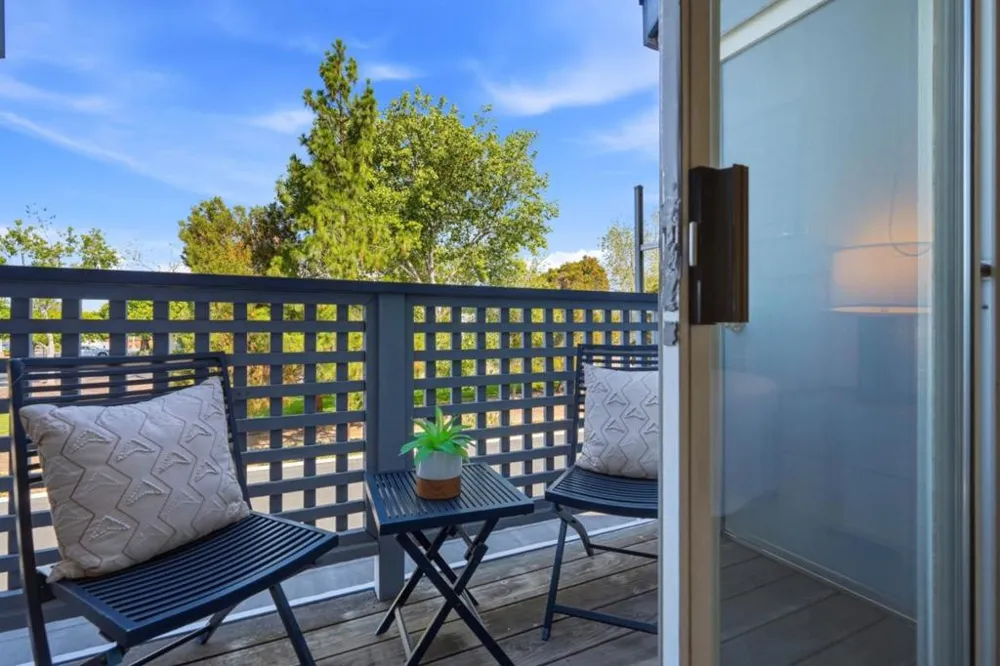 453 Cork Harbour Circle #F Redwood City, CA 94065