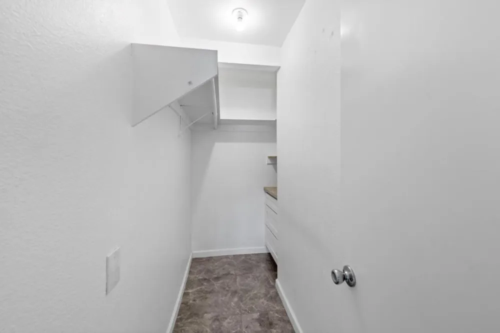 77030 Florida Avenue Palm Desert, CA 92211