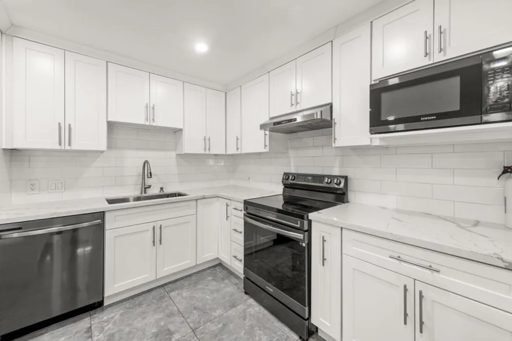 77030 Florida Avenue Palm Desert, CA 92211