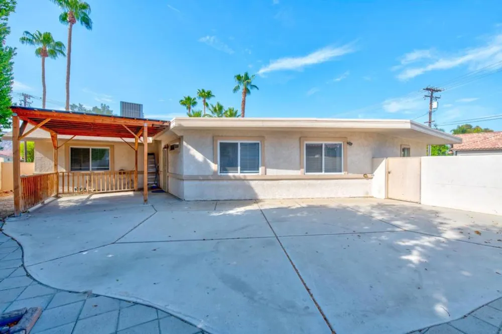 77030 Florida Avenue Palm Desert, CA 92211