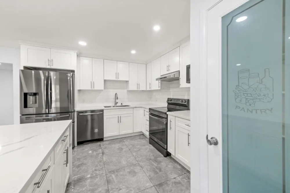 77030 Florida Avenue Palm Desert, CA 92211
