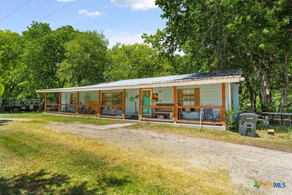 9828 FM 709 S Purdon, TX 76679