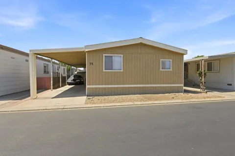 812 W Clover Road #75