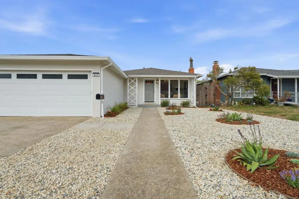 643 Linda Mar Boulevard Pacifica, CA 94044