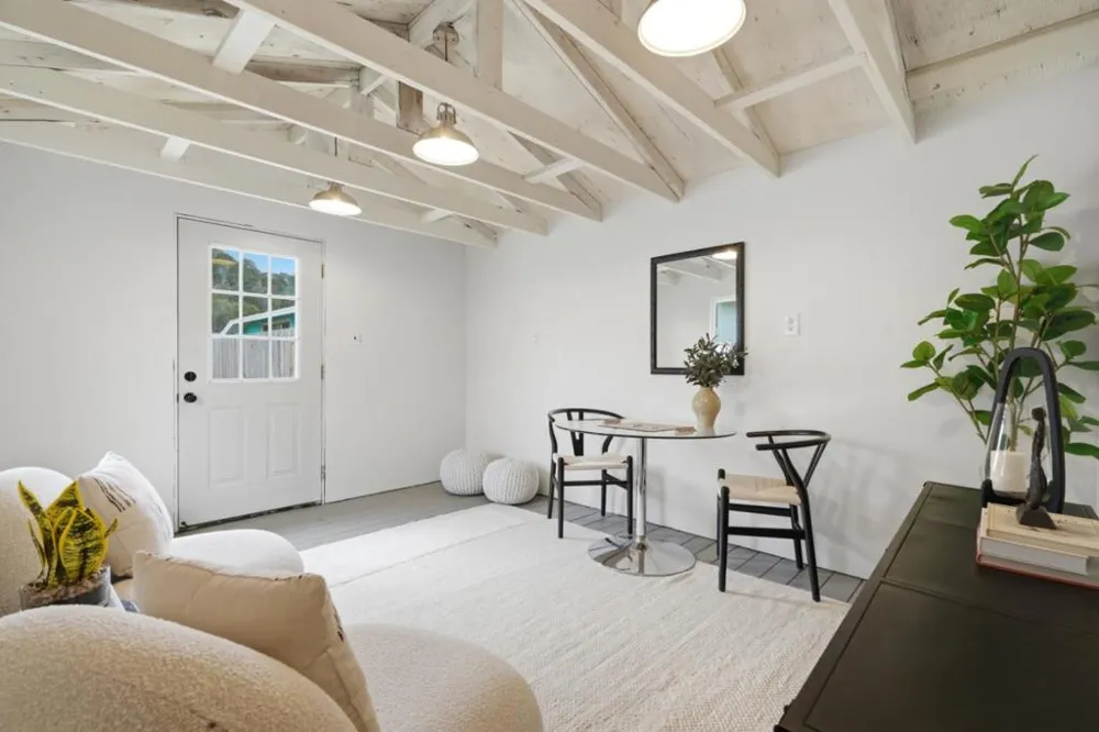 643 Linda Mar Boulevard Pacifica, CA 94044