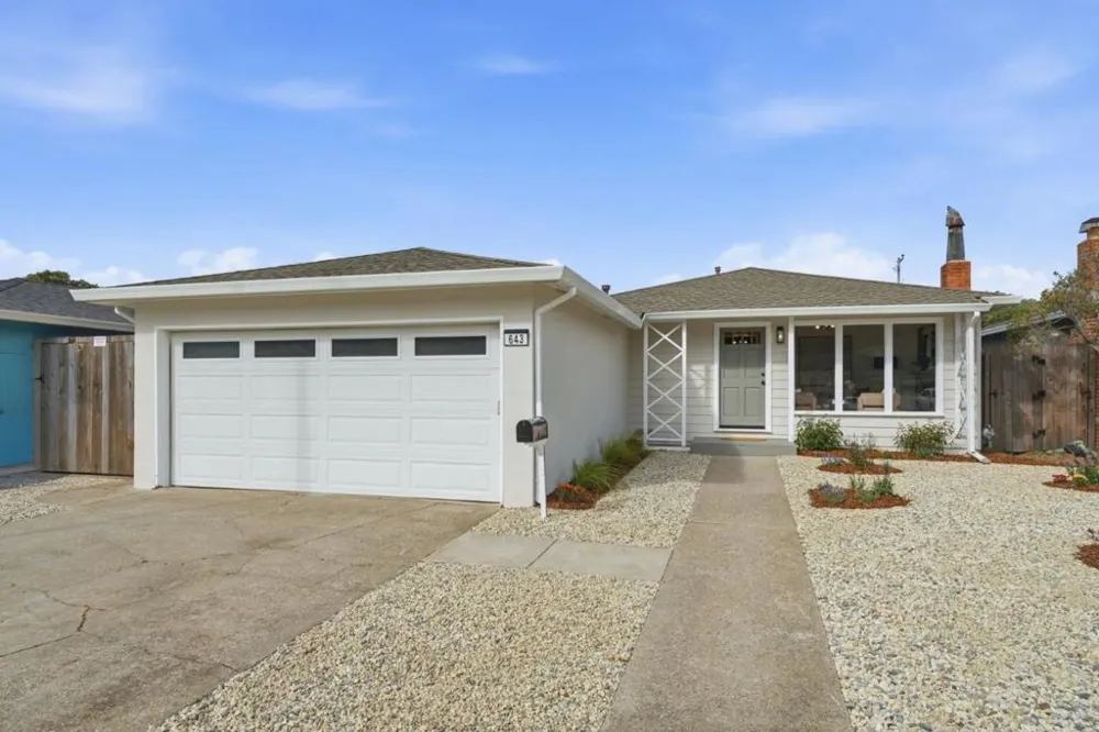 643 Linda Mar Boulevard Pacifica, CA 94044