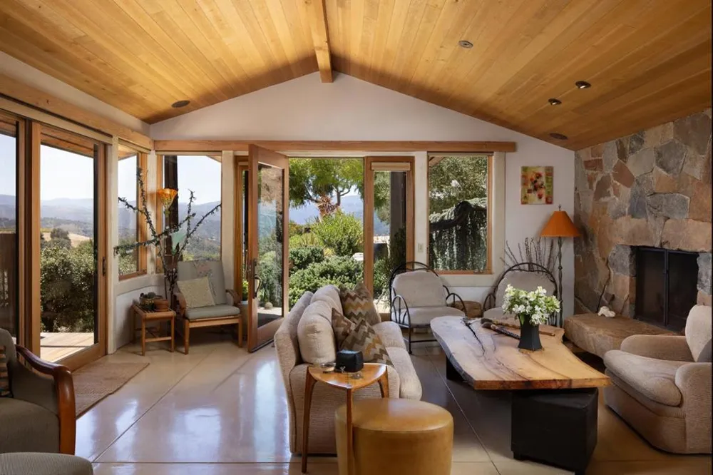407 El Caminito Road Carmel Valley, CA 93924