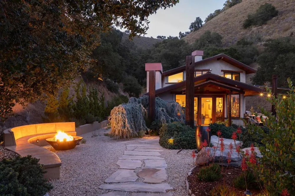 407 El Caminito Road Carmel Valley, CA 93924
