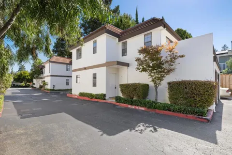 101 E Middlefield Road #5