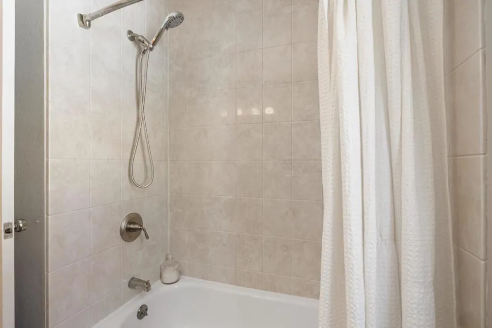 101 E Middlefield Road #5 Mountain View, CA 94043