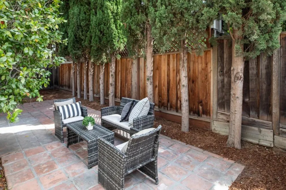 101 E Middlefield Road #5 Mountain View, CA 94043