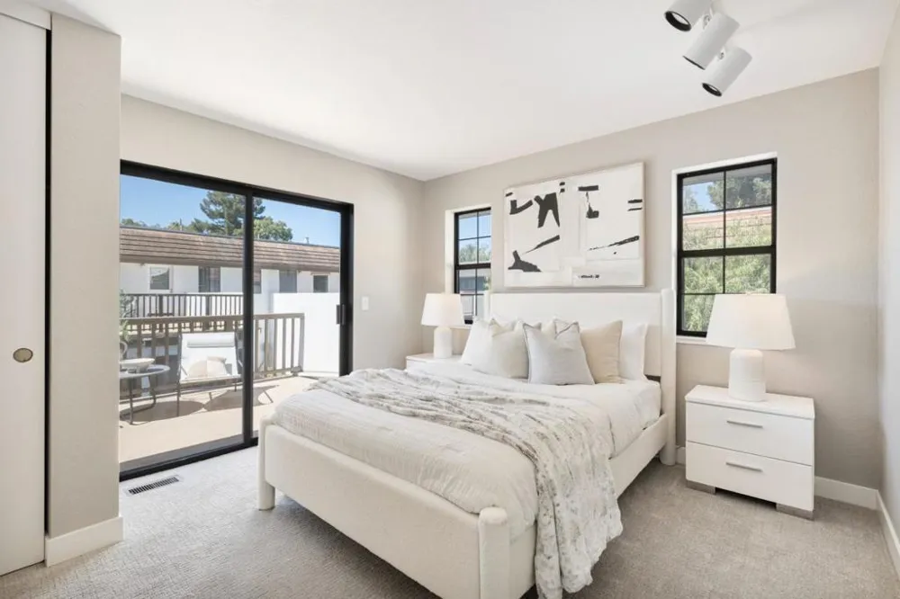 101 E Middlefield Road #5 Mountain View, CA 94043