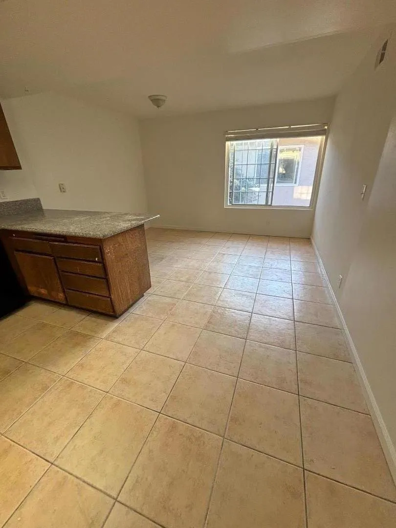 1960 Southwest Expressway San Jose, CA 95126