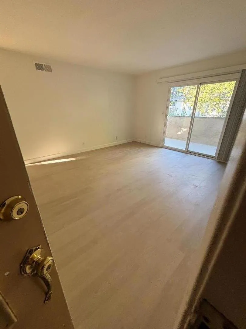 1960 Southwest Expressway San Jose, CA 95126