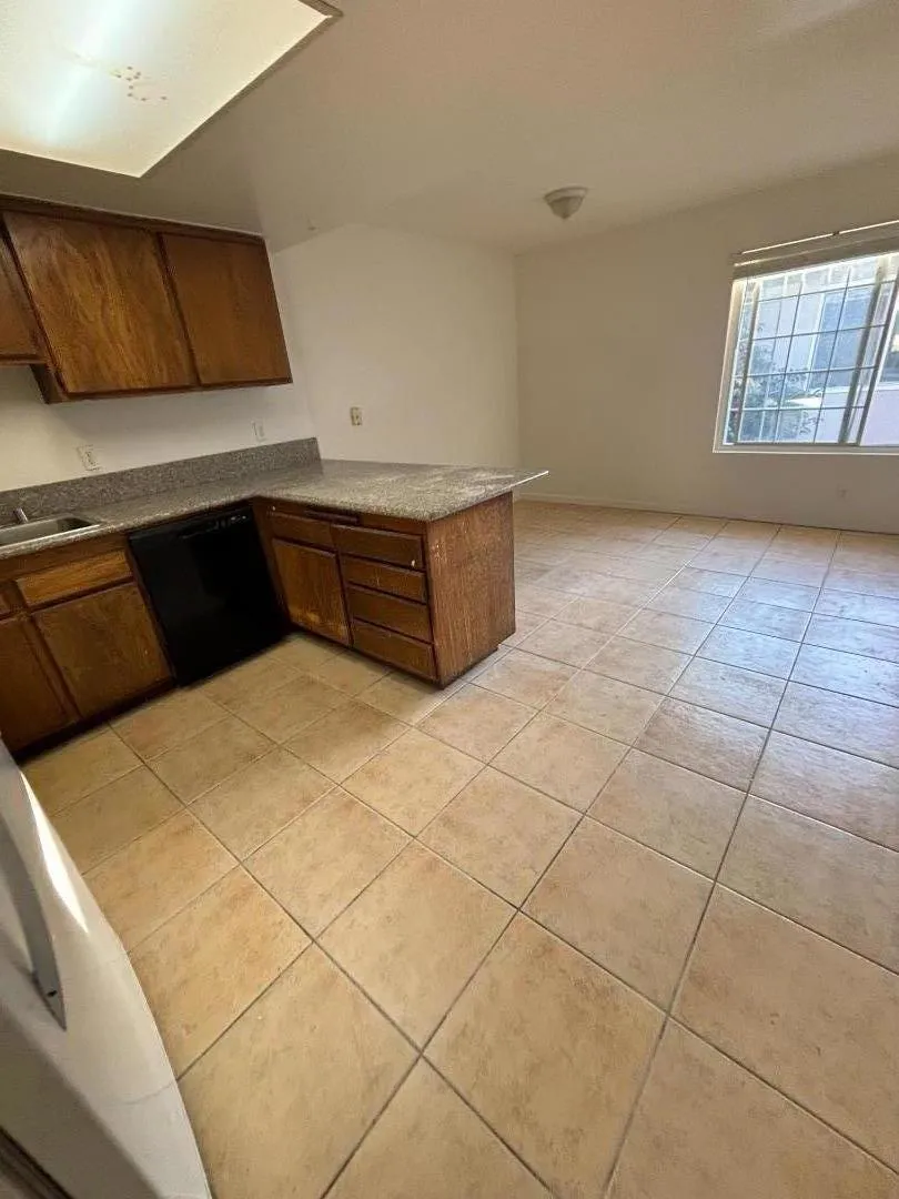 1960 Southwest Expressway San Jose, CA 95126