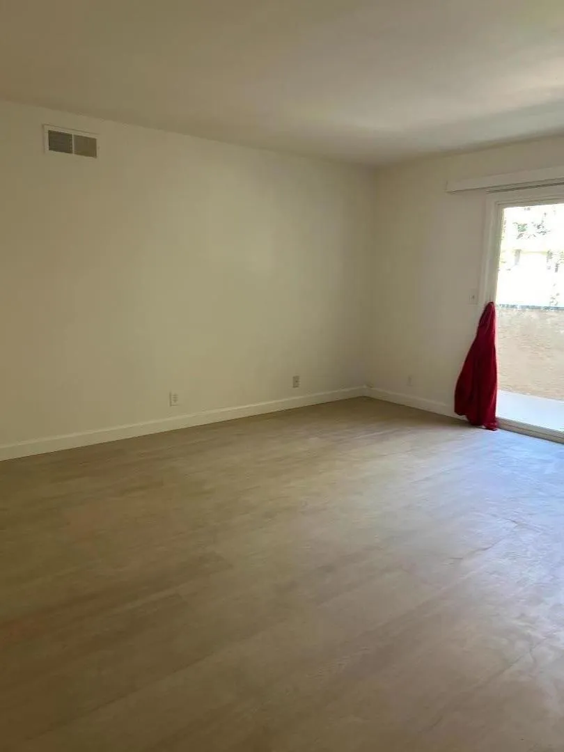 1960 Southwest Expressway San Jose, CA 95126