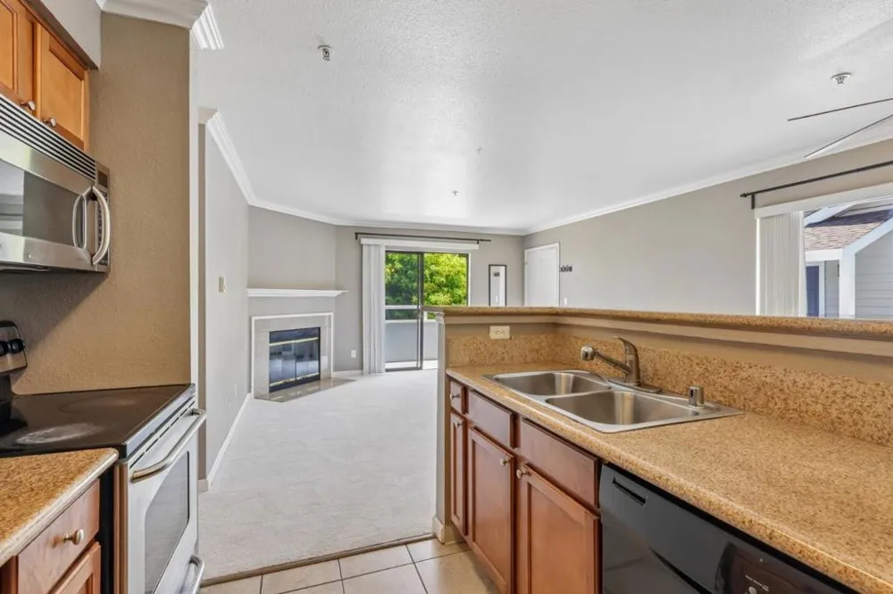 41 Grandview Street #907 Santa Cruz, CA 95060