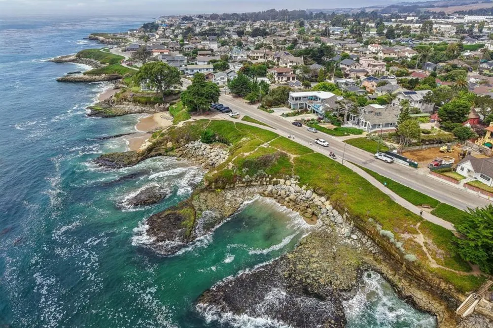 41 Grandview Street #907 Santa Cruz, CA 95060