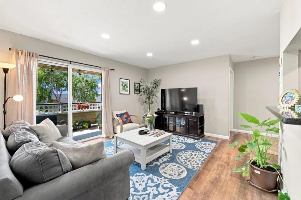 680 Dartmore Lane #259 Hayward, CA 94544