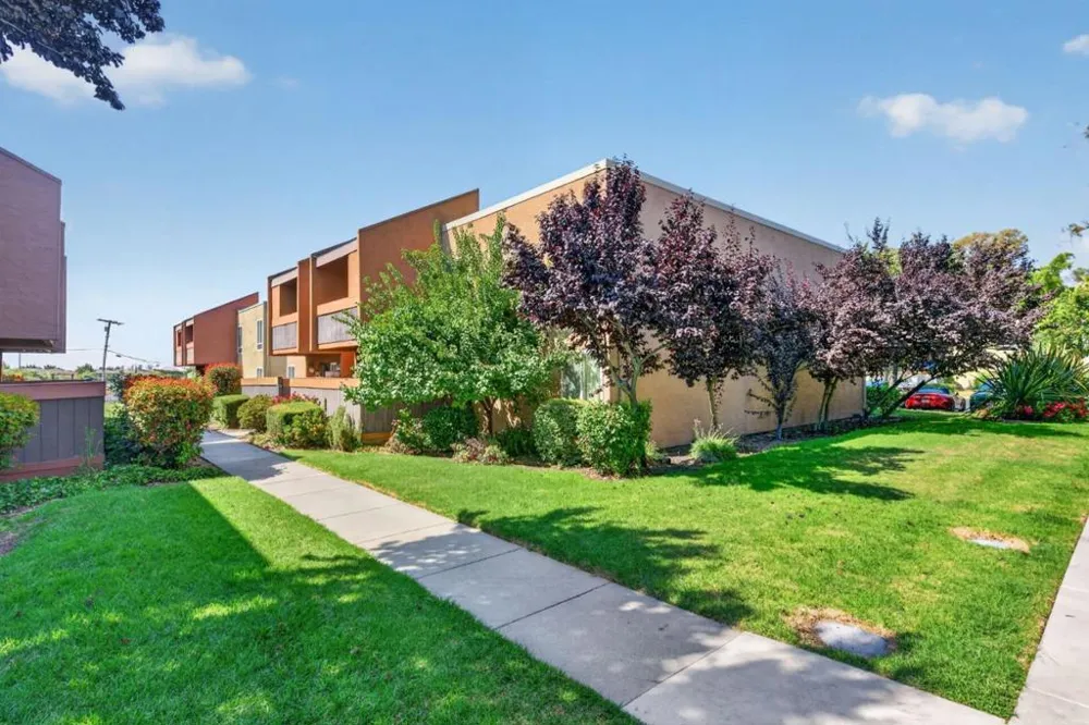 404 Dempsey Road #207 Milpitas, CA 95035