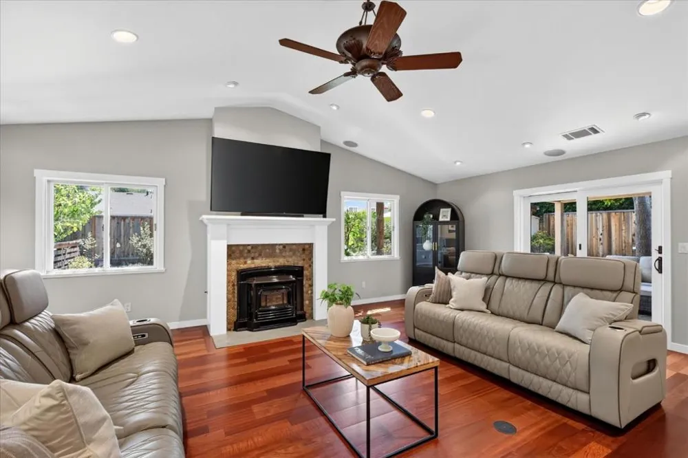 5391 Celeste Avenue Livermore, CA 94550