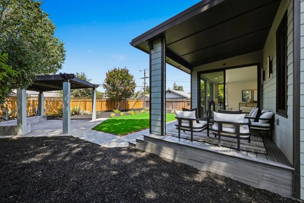 11841 Southwood Drive Saratoga, CA 95070