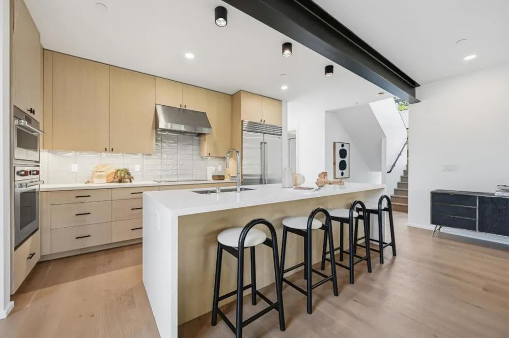 11841 Southwood Drive Saratoga, CA 95070