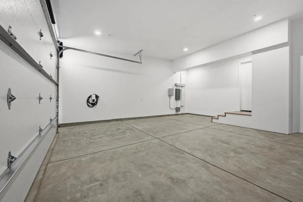 11841 Southwood Drive Saratoga, CA 95070