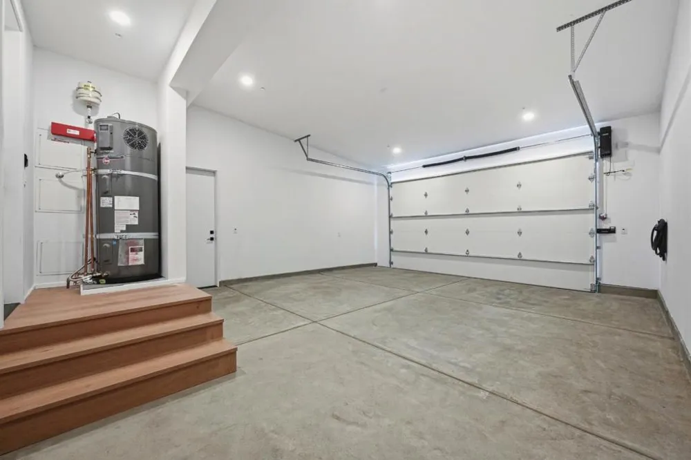 11841 Southwood Drive Saratoga, CA 95070