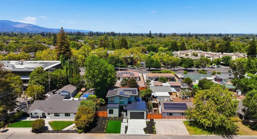 11841 Southwood Drive Saratoga, CA 95070