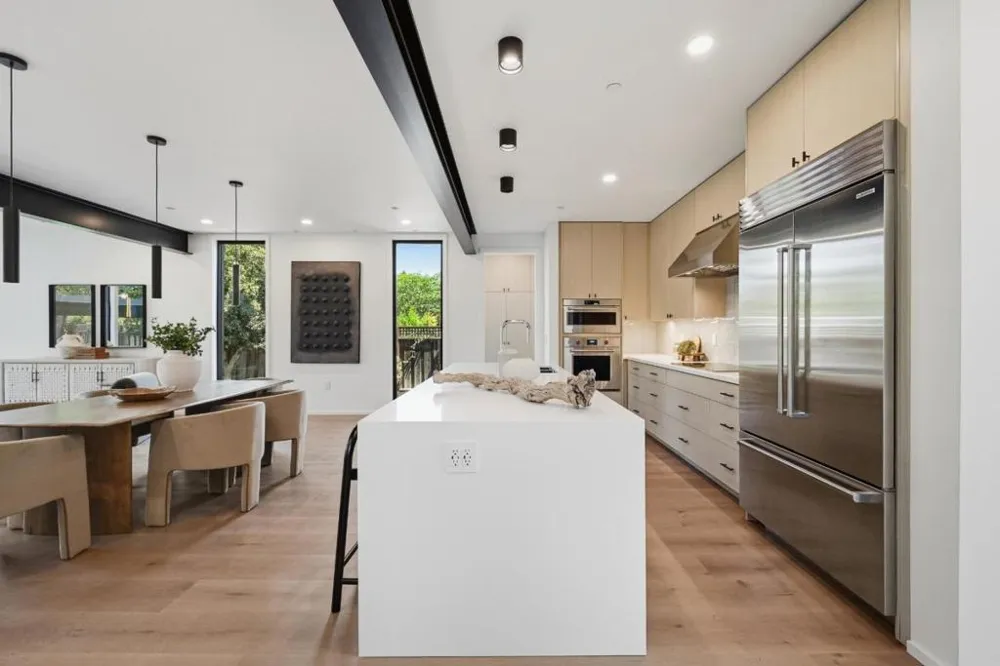 11841 Southwood Drive Saratoga, CA 95070