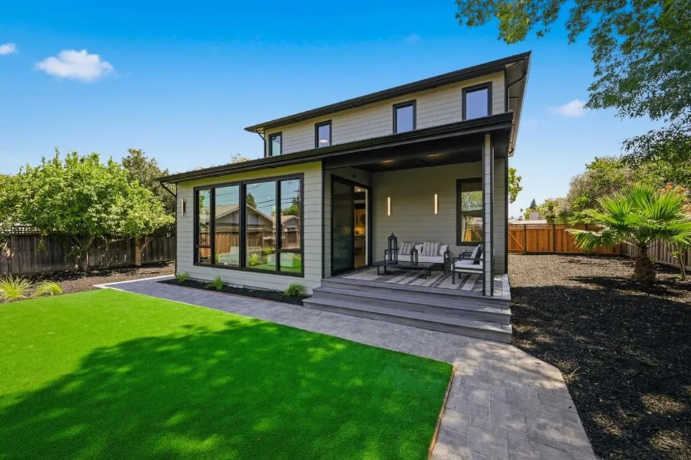 11841 Southwood Drive Saratoga, CA 95070