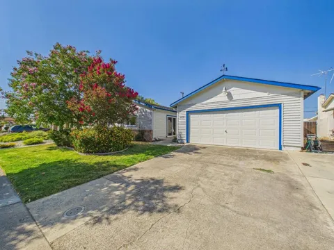 5771 W Walbrook Drive