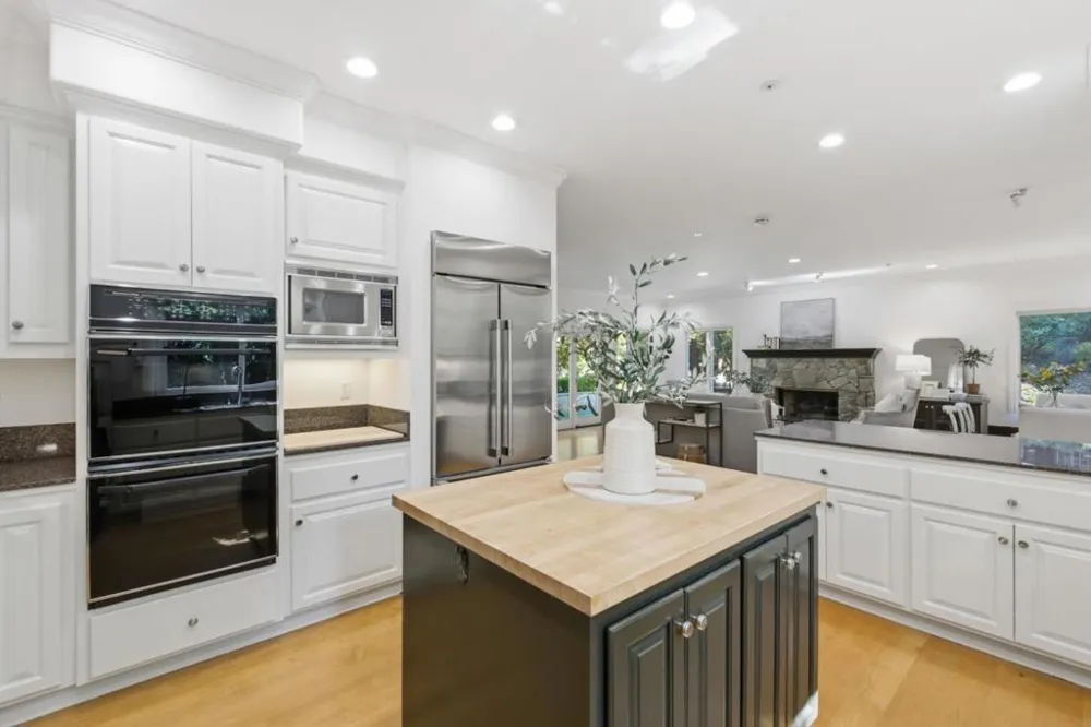 239 Upland Road Redwood City, CA 94062